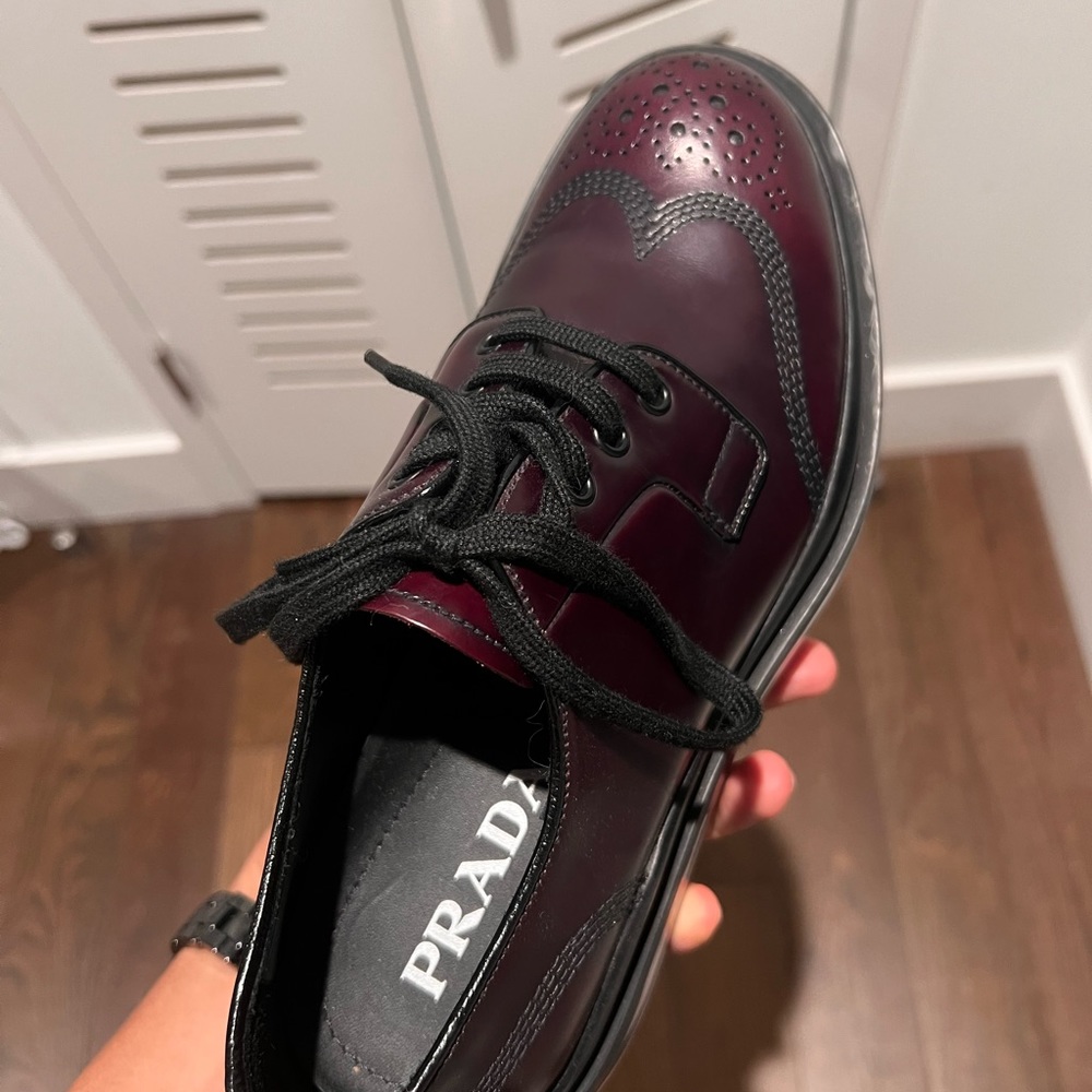 Prada shoes - Picture 3 of 5